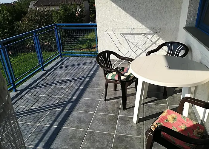 Apartment Robert Apartmant Balatonalmadi